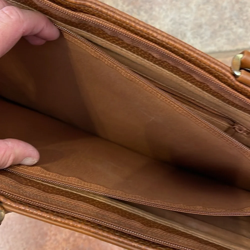 Vintage Dolce Vita leather briefcase
